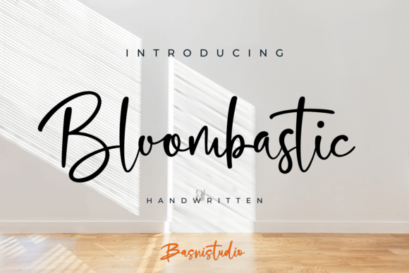 Bloombastic: A Handwritten Font for Digital Design